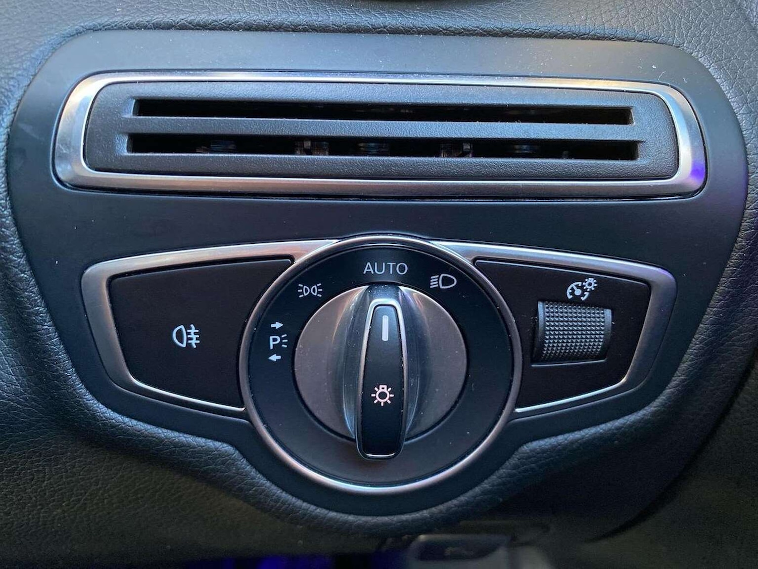 Used Mercedes-Benz C Class 2020 for sale - 77977191: Photo 22