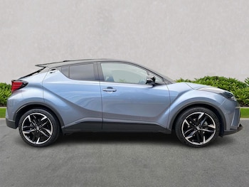 Used Toyota C-HR 2022 for sale - 75535857: Photo