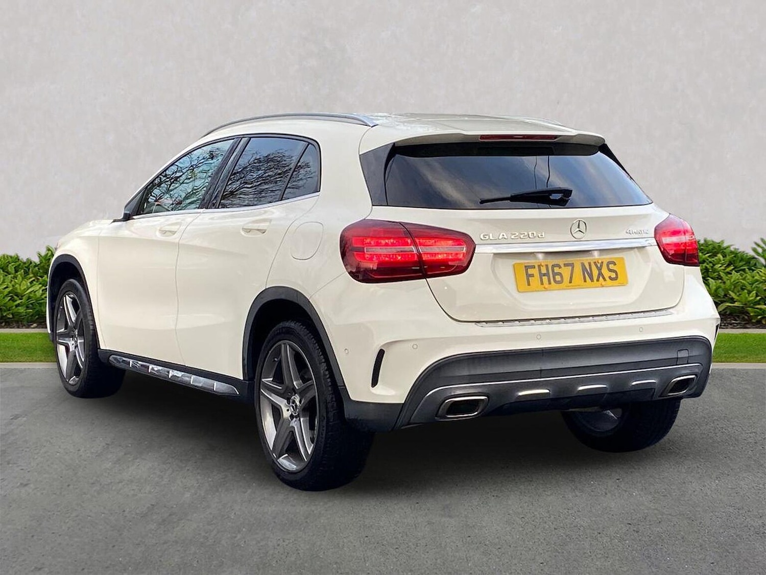 Used Mercedes-Benz GLA 2017 for sale - 76935407: Photo 2