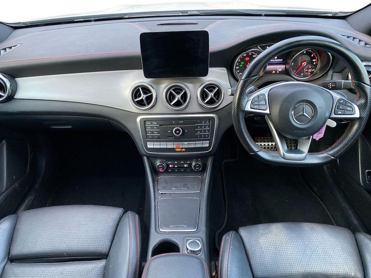 Used Mercedes-Benz GLA 2017 for sale - 76935407: Photo 8