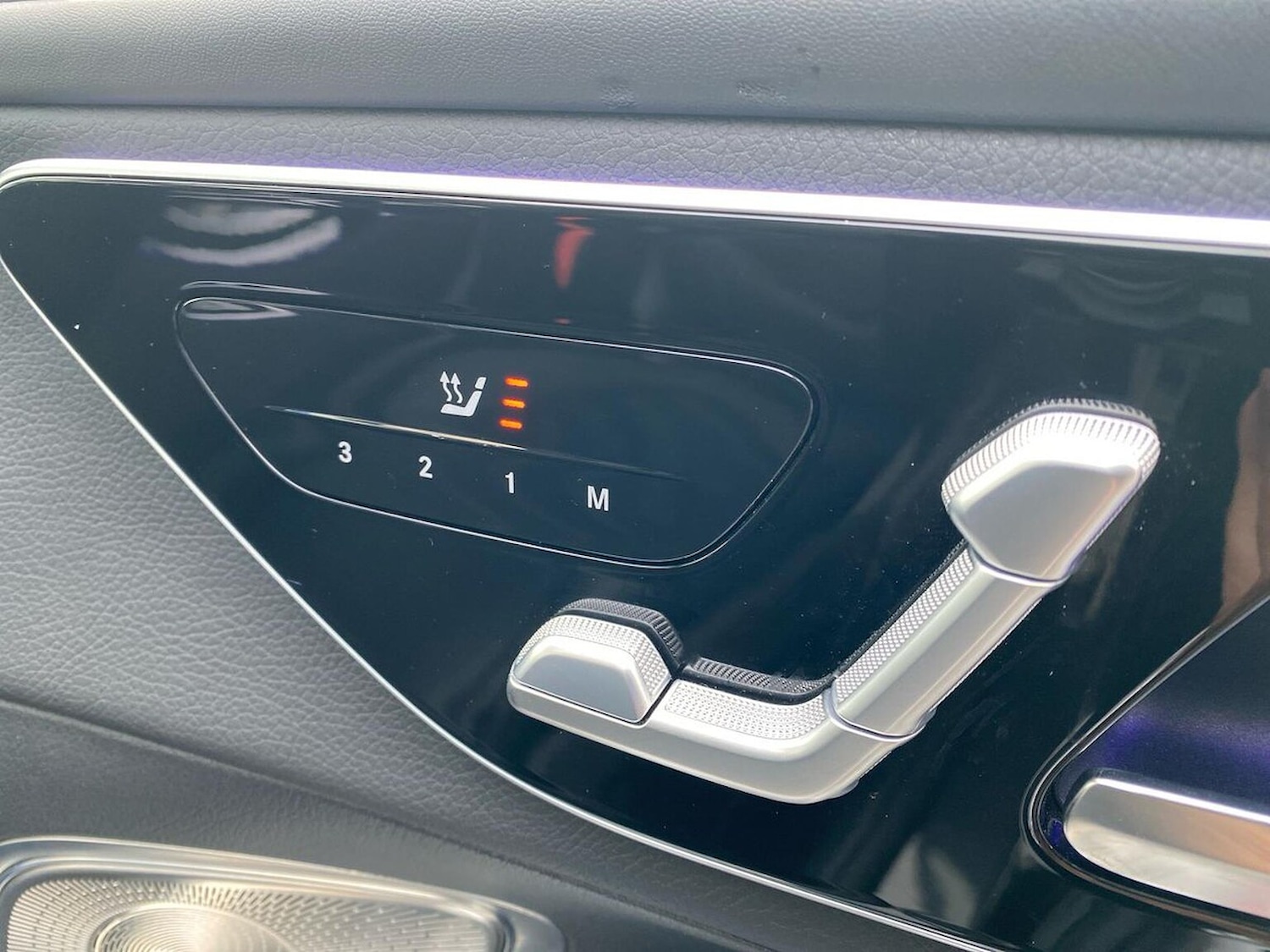 Used Mercedes-Benz GLC 2023 for sale - 76517956: Photo 30