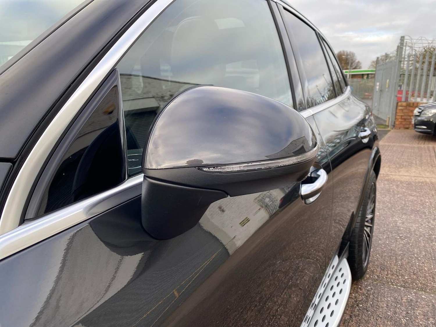 Used Mercedes-Benz GLC 2023 for sale - 76517956: Photo 38