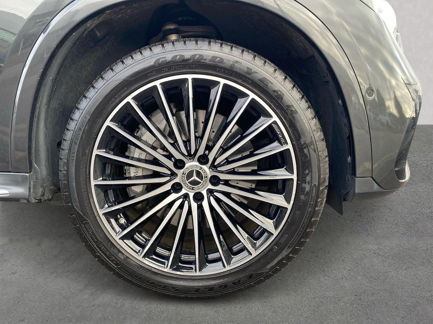 Used Mercedes-Benz GLC 2023 for sale - 76517956: Photo 6