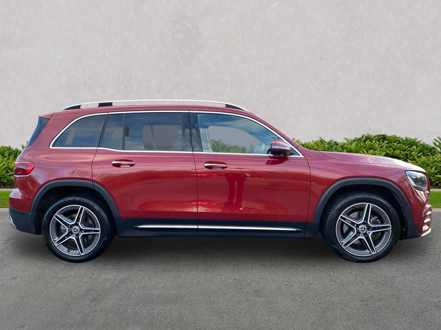 Used Mercedes-Benz GLB 2024 for sale - 76879706: Photo 3