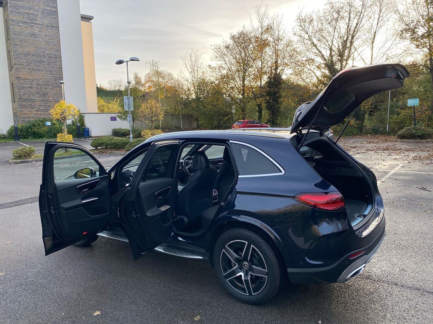 Used Mercedes-Benz GLC 2023 for sale - 76422318: Photo 40