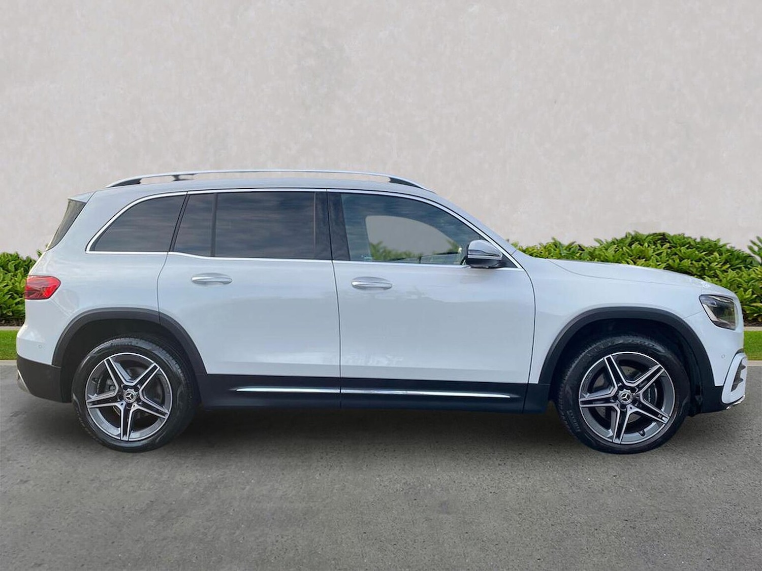 Used Mercedes-Benz GLB 2024 for sale - 76554291: Photo 3