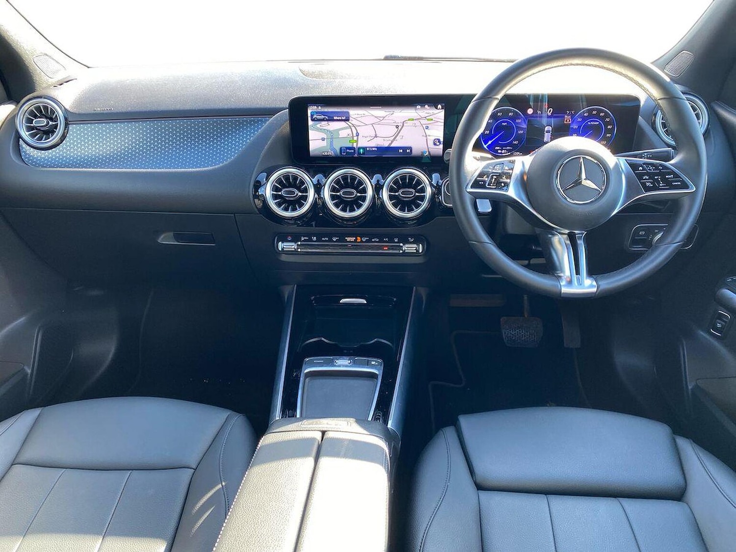 Used Mercedes-Benz EQA 2024 for sale - 76577243: Photo 8