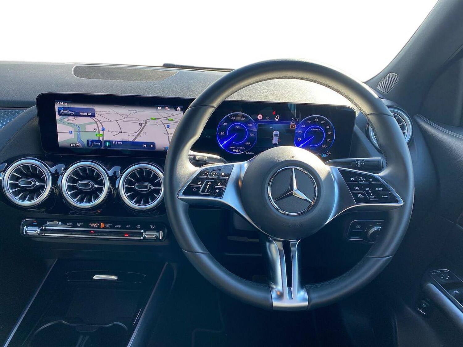 Used Mercedes-Benz EQA 2024 for sale - 76577243: Photo 9