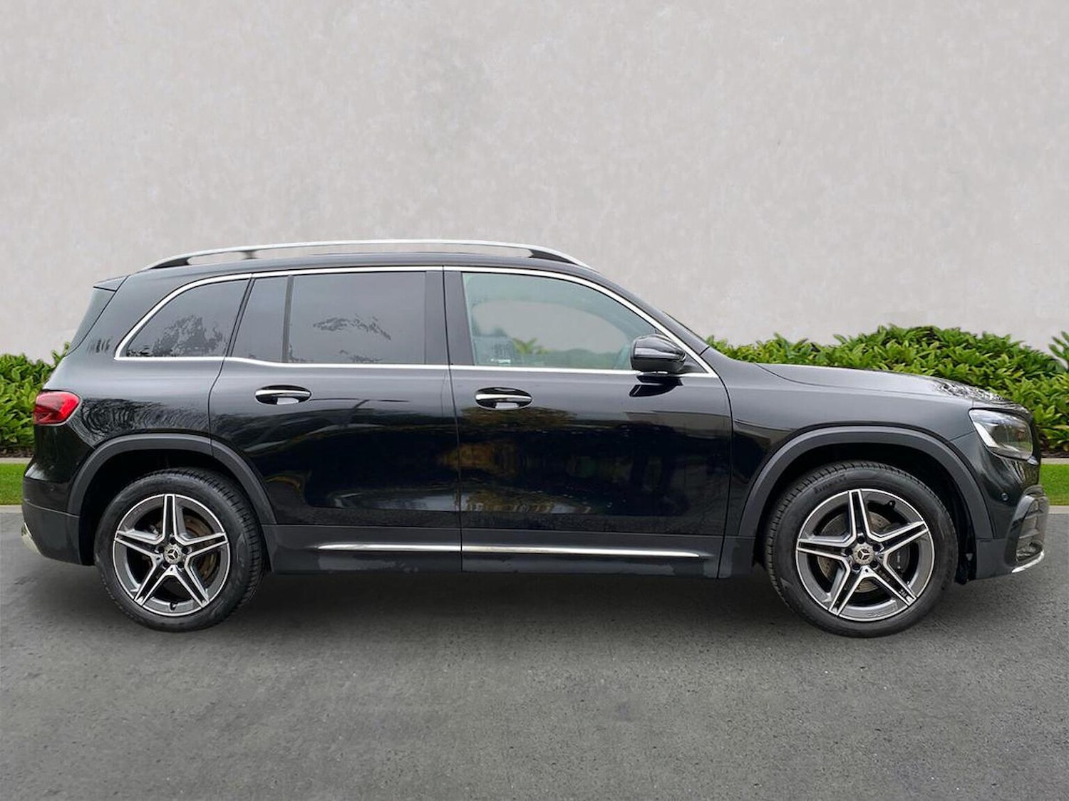 Used Mercedes-Benz GLB 2024 for sale - 76506150: Photo 3