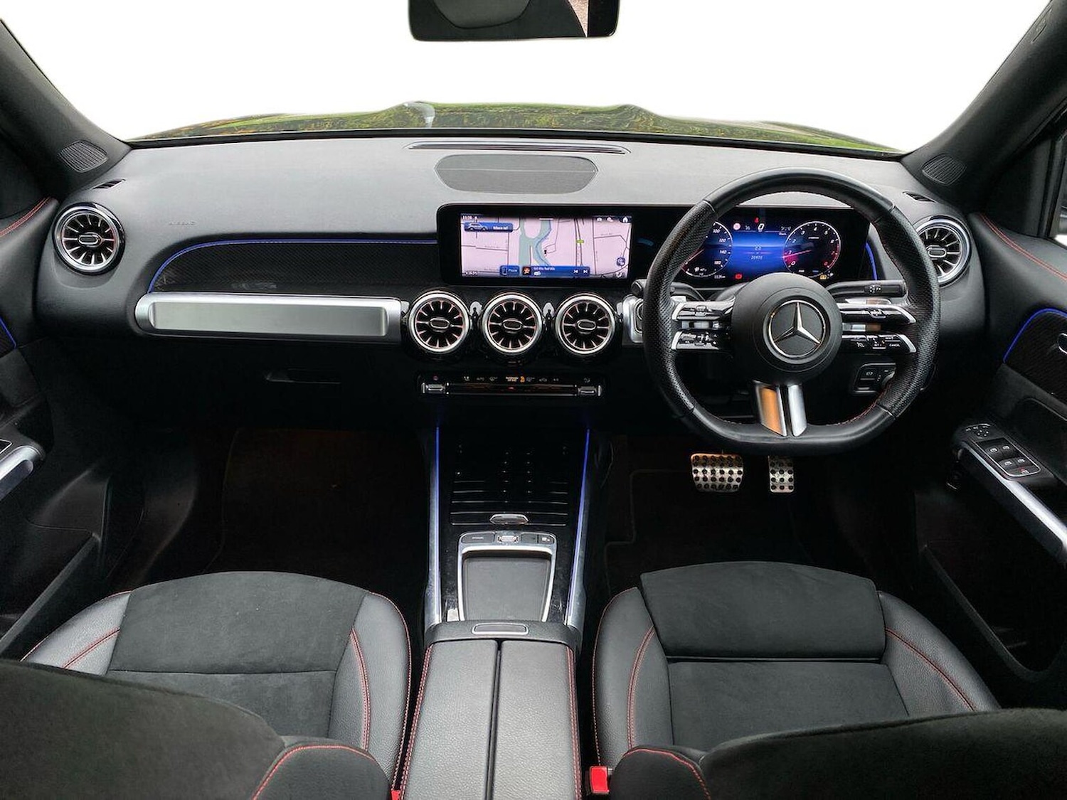 Used Mercedes-Benz GLB 2024 for sale - 76506150: Photo 8