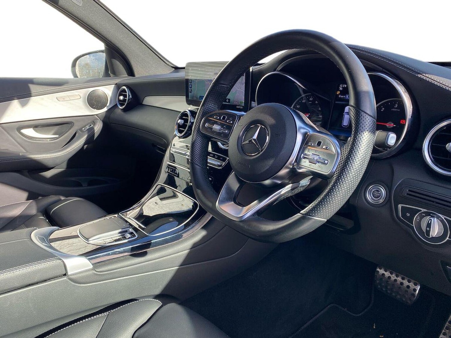 Used Mercedes-Benz GLC 2022 for sale - 76437285: Photo 15