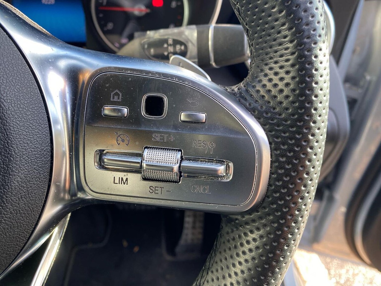 Used Mercedes-Benz GLC 2022 for sale - 76437285: Photo 27