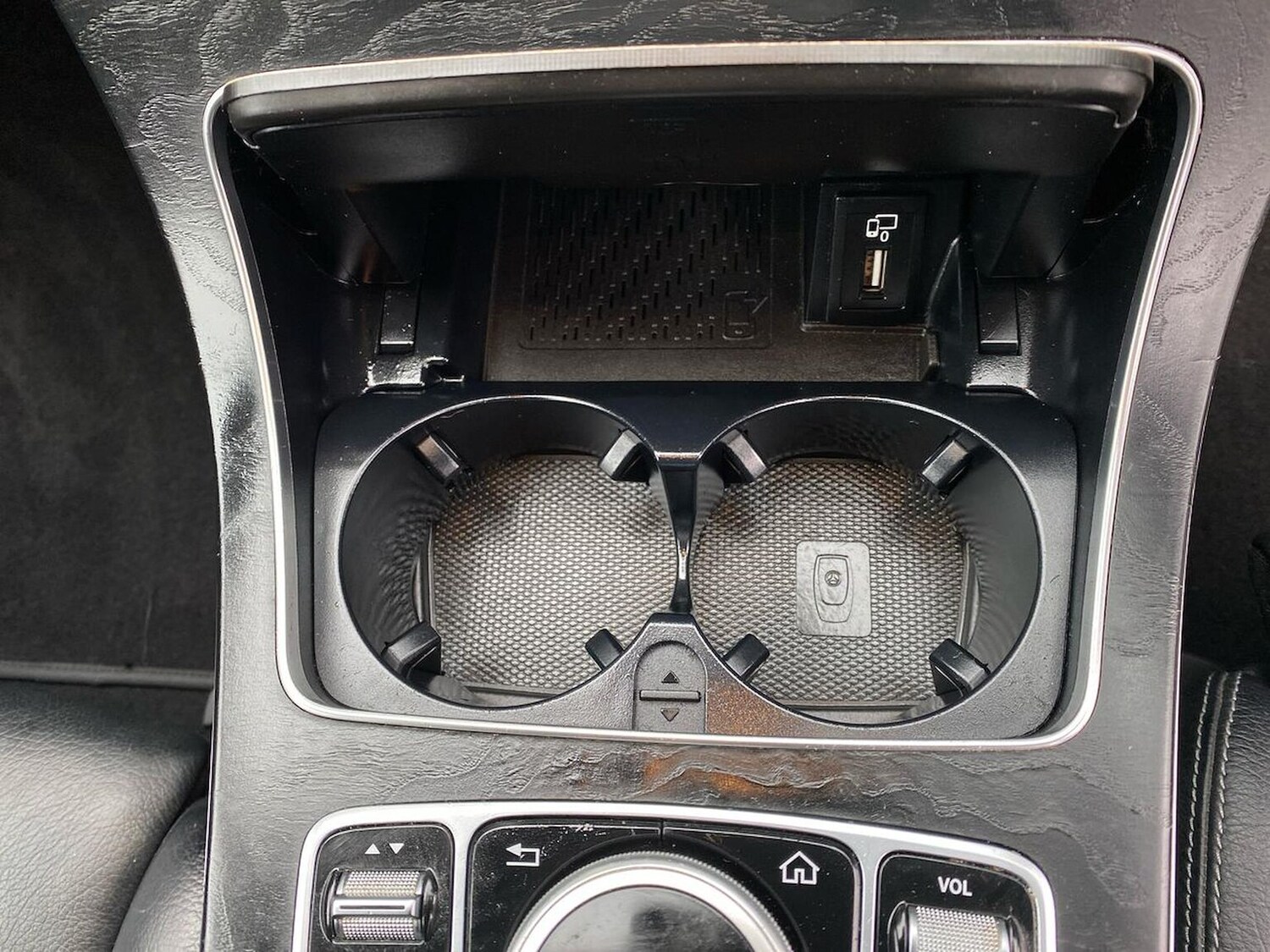 Used Mercedes-Benz C-Class 2020 for sale - 75987764: Photo 32