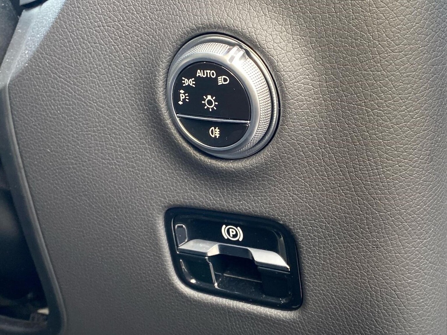 Used Mercedes-Benz GLC 2024 for sale - 76885026: Photo 22