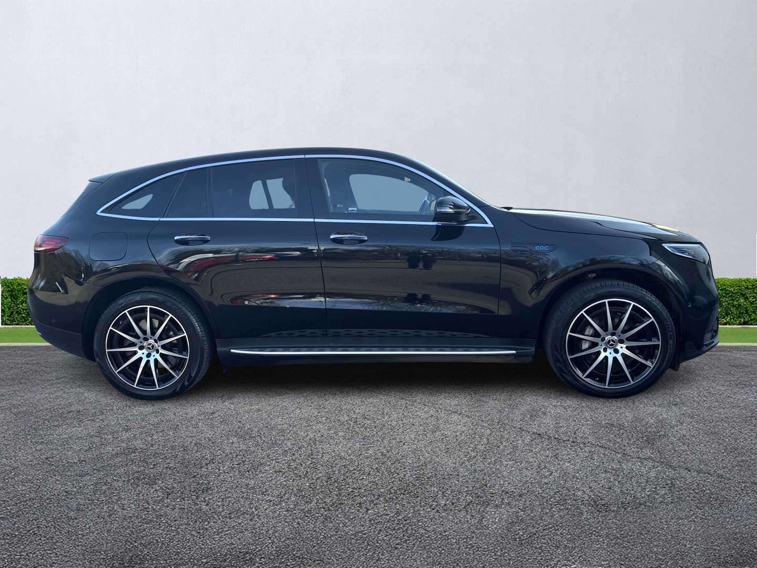 Used Mercedes-Benz EQC 2023 for sale - 78011612: Photo 3