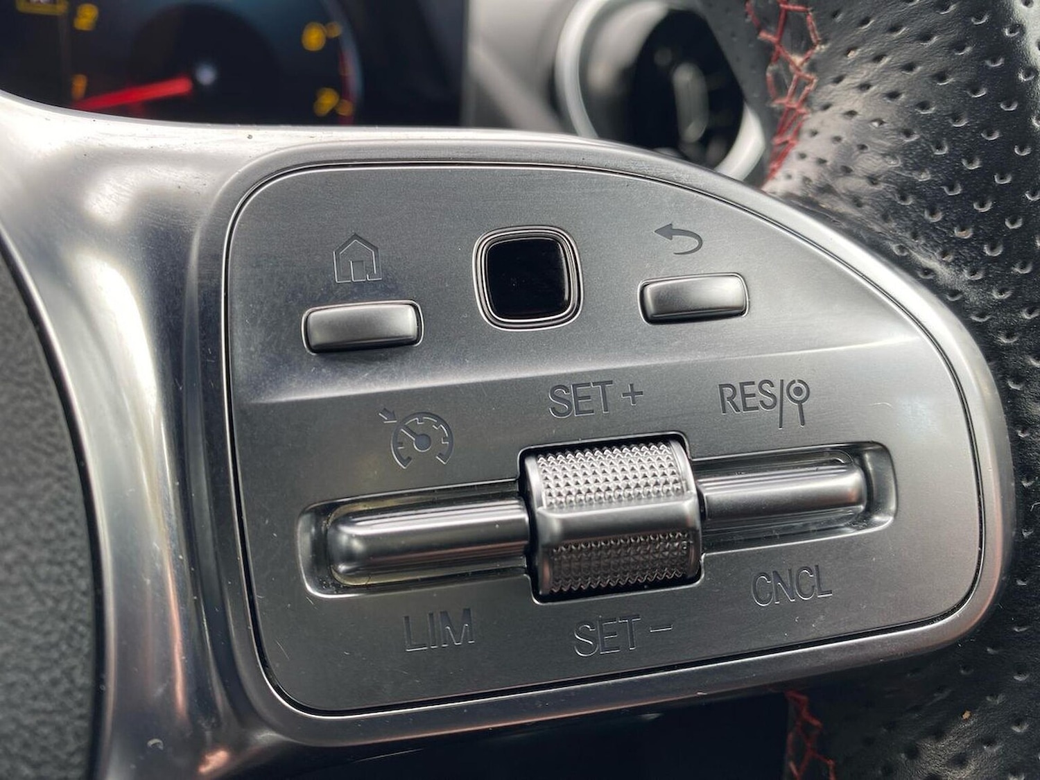 Used Mercedes-Benz GLA 2022 for sale - 76077745: Photo 27