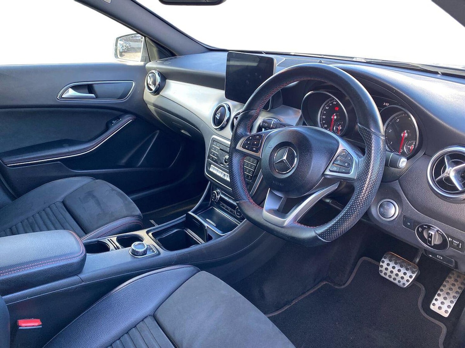 Used Mercedes-Benz GLA 2018 for sale - 76144183: Photo 15
