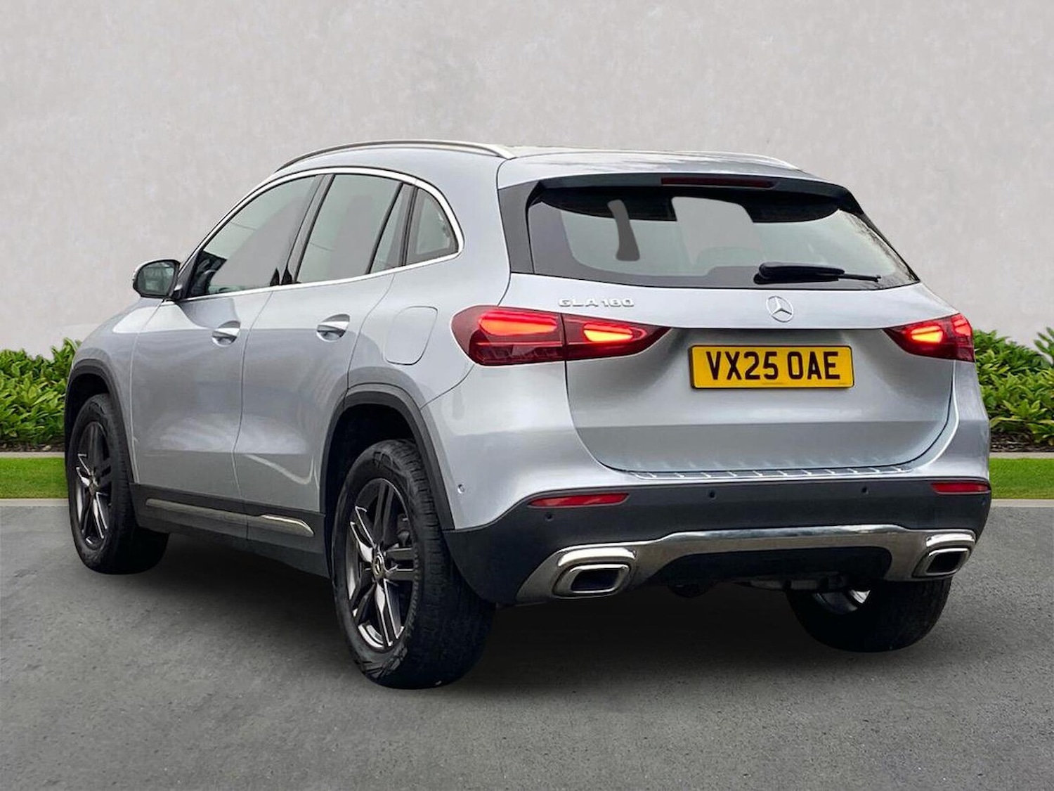 Used Mercedes-Benz GLA 2025 for sale - 77056962: Photo 2