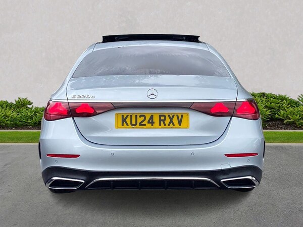 Used Mercedes-Benz E Class 2024 for sale - 76232747: Photo 4