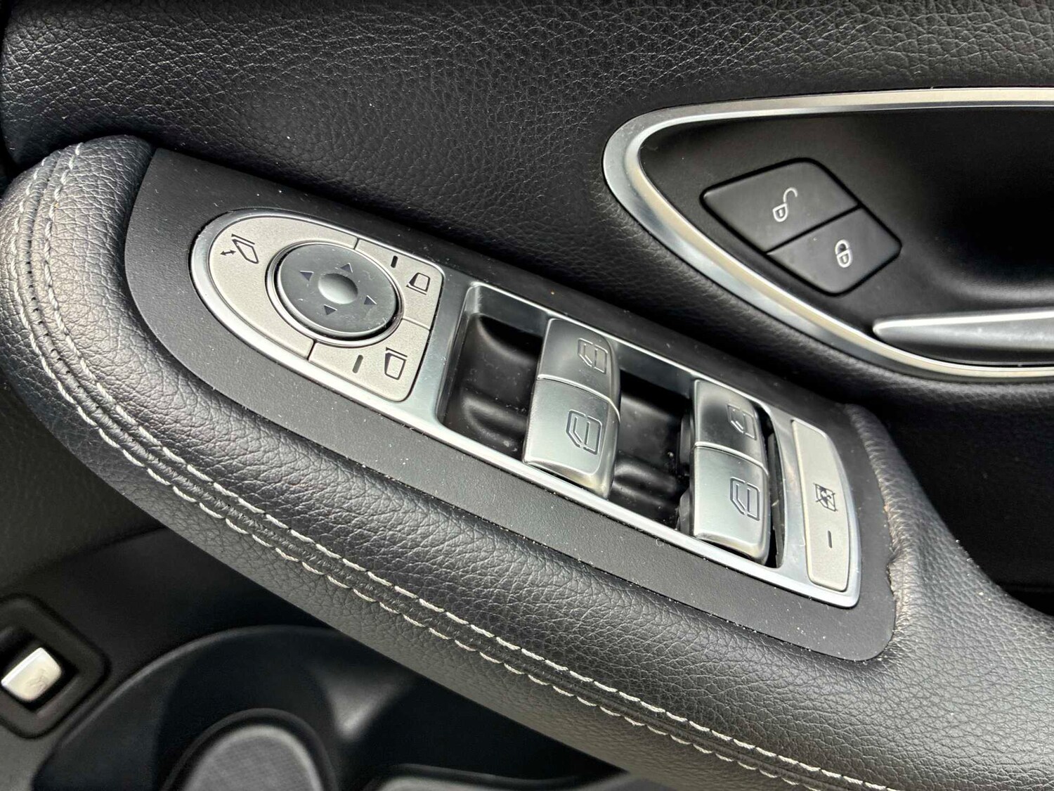 Used Mercedes-Benz C Class 2019 for sale - 78194026: Photo 21