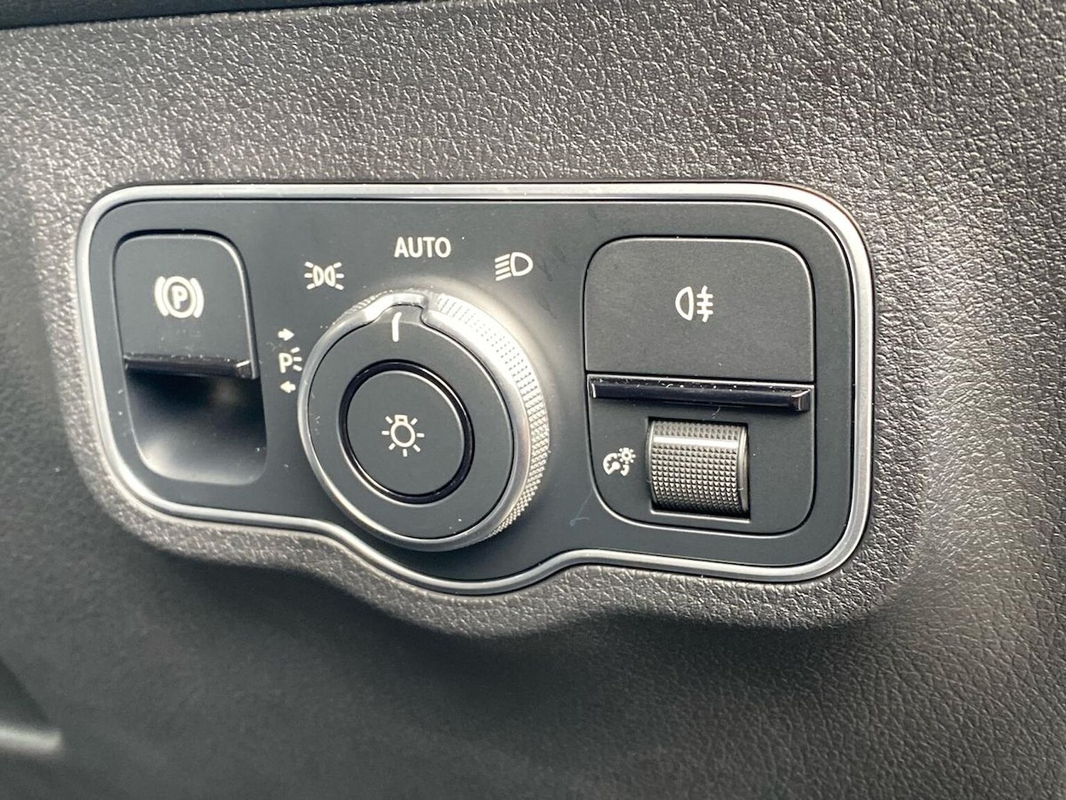 Used Mercedes-Benz GLB 2024 for sale - 76885039: Photo 22