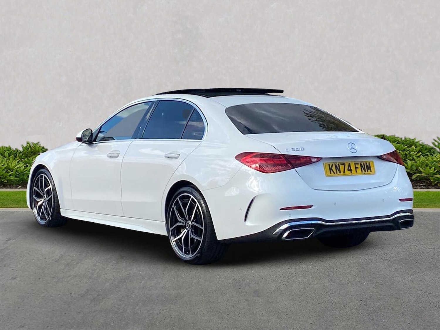 Used Mercedes-Benz C-Class 2024 for sale - 76040691: Photo 2