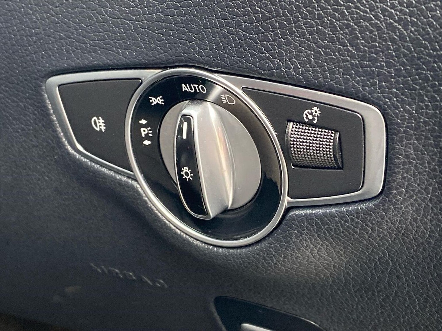 Used Mercedes-Benz E Class 2020 for sale - 76422320: Photo 22