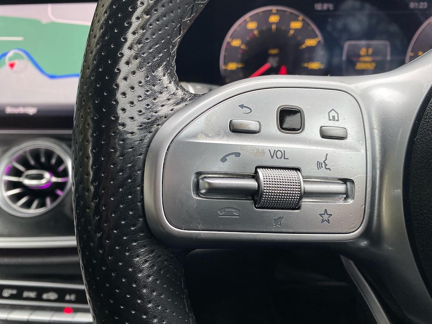 Used Mercedes-Benz E Class 2020 for sale - 76422320: Photo 26