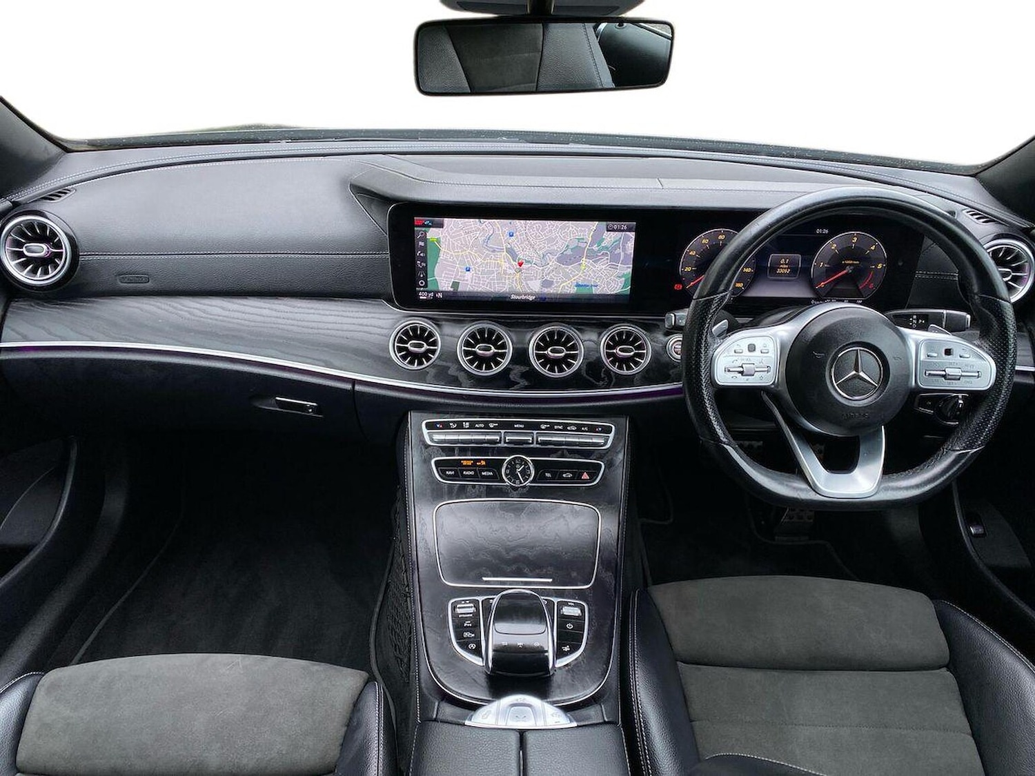 Used Mercedes-Benz E Class 2020 for sale - 76422320: Photo 8