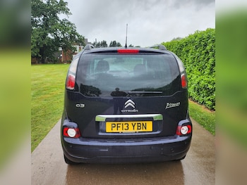 Used Citroen C3 Picasso 2018 for sale - 78862930: Photo