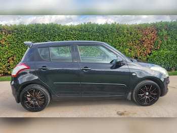 Used Suzuki Swift 2012 for sale - 79575919: Photo