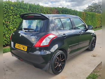 Used Suzuki Swift 2012 for sale - 79575919: Photo
