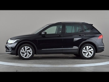 Used Volkswagen Tiguan 2023 for sale - 79365176: Photo