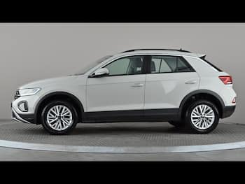Used Volkswagen T-Roc 2023 for sale - 79637079: Photo