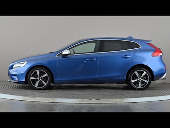 Used Volvo V40 2019 for sale - 78840486: Photo