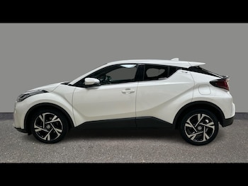 Used Toyota C-HR 2023 for sale - 78646442: Photo