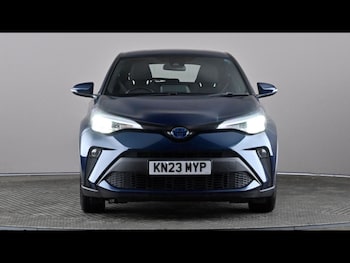 Used Toyota C-HR 2023 for sale - 78655160: Photo