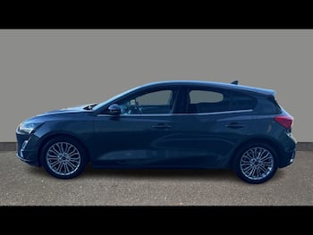 Used Ford Focus 2021 for sale - 79746200: Photo