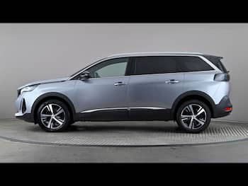 Used Peugeot 5008 2023 for sale - 79845190: Photo