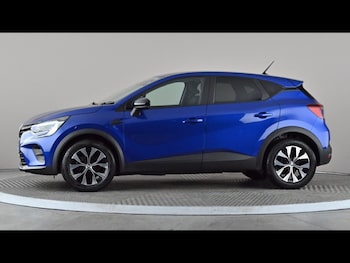 Used Renault Captur 2023 for sale - 79490565: Photo