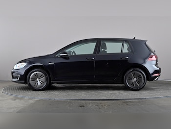 Used Volkswagen Golf 2018 for sale - 78616079: Photo