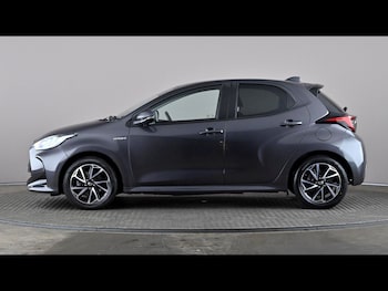 Used Toyota Yaris 2021 for sale - 78914108: Photo