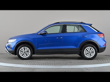 Used Volkswagen T-Roc 2023 for sale - 79239821: Photo