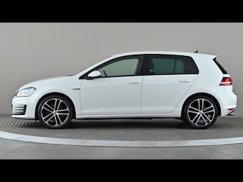 Used Volkswagen Golf 2017 for sale - 79161450: Photo