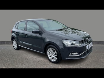 Used Volkswagen Polo 2015 for sale - 78699289: Photo