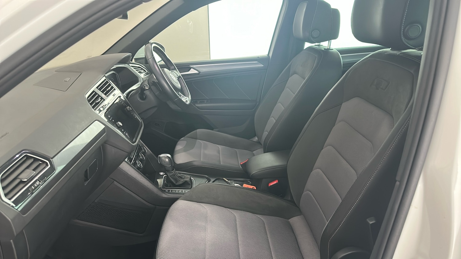 Used Volkswagen Tiguan 2020 for sale - 77013987: Photo 11