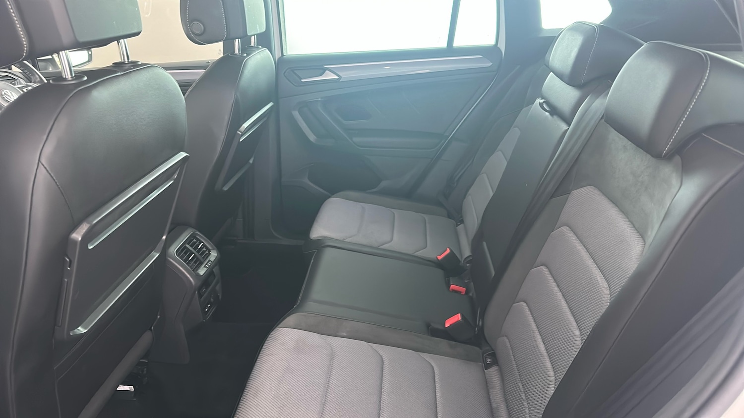 Used Volkswagen Tiguan 2020 for sale - 77013987: Photo 12