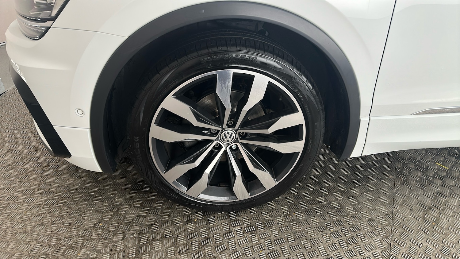 Used Volkswagen Tiguan 2020 for sale - 77013987: Photo 13