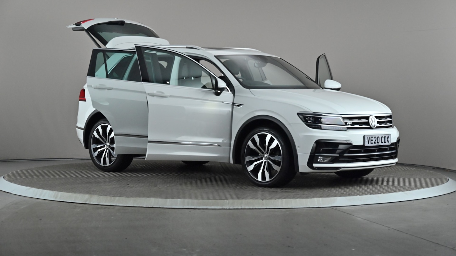 Used Volkswagen Tiguan 2020 for sale - 77013987: Photo 18