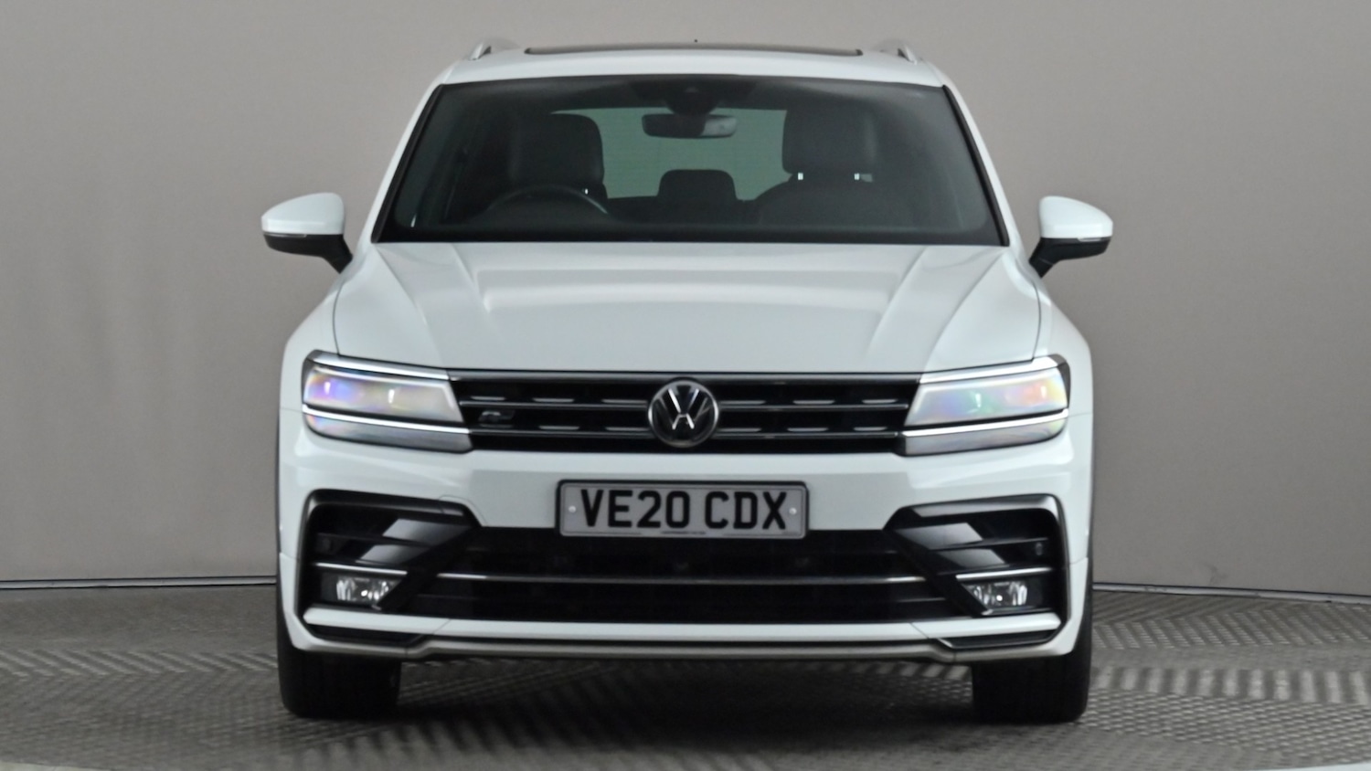 Used Volkswagen Tiguan 2020 for sale - 77013987: Photo 2
